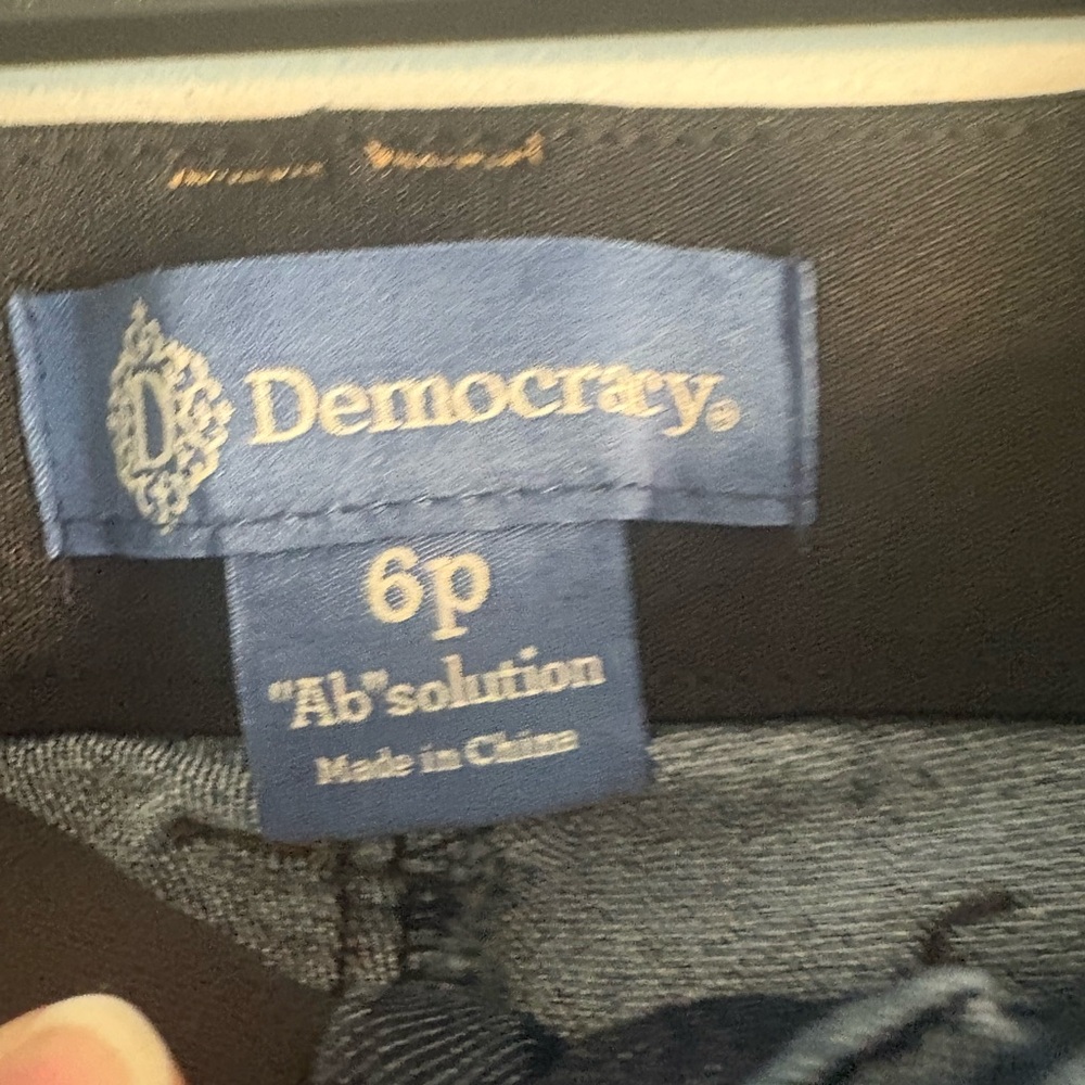Democracy Blue Denim Jeans - Picture 2 of 3